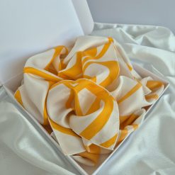 Écharpe en soie "Orange"
